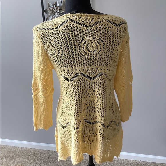 Yellow sweater - Picture 4 of 6